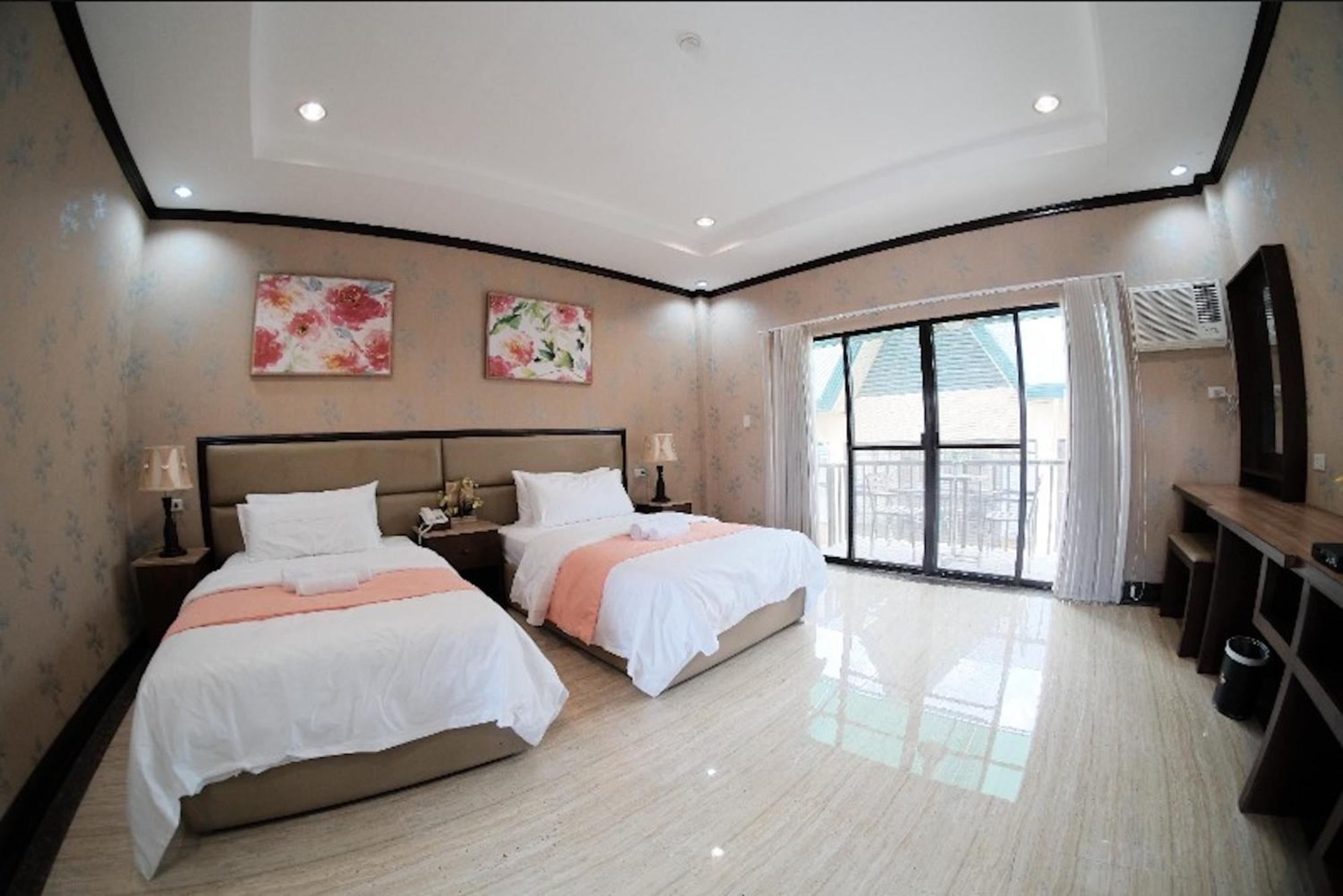 โรงแรมลุยซิตา เซ็นทรัล พาร์ค Tarlac City ห้อง รูปภาพ